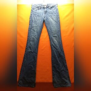 Classic Blue Fare Leg Juniors Jeans